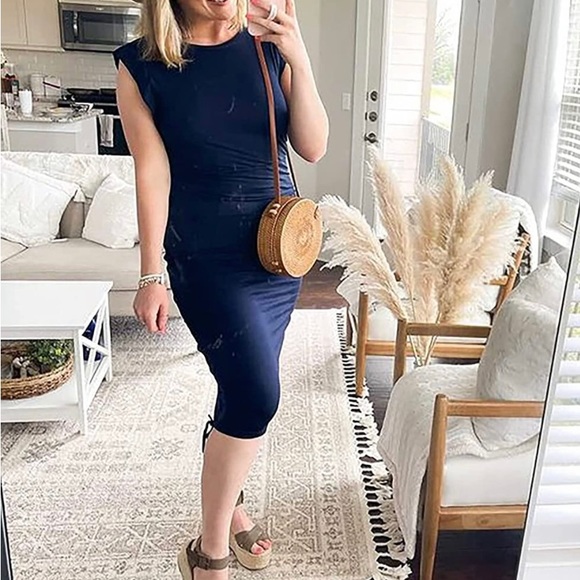 NWT!! Women’s dress - Picture 3 of 3